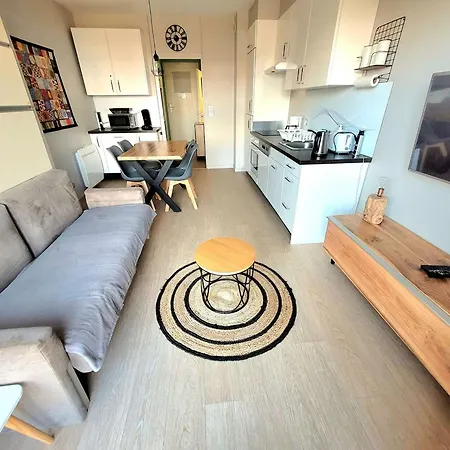 Avec Balcon, Parking Privatif Et Wi-fi A - Fr-1-675-20 Appartement